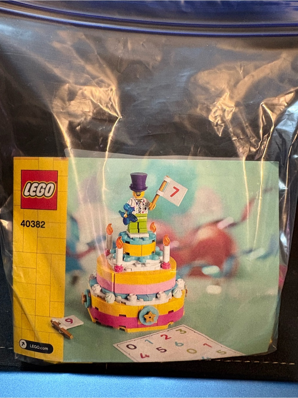 LEGO 40382 Birthday Cake Set - Pink, Yellow, Blue & White